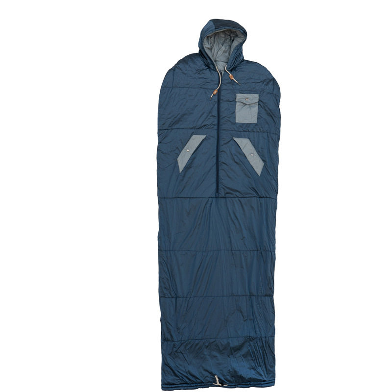 紺色の長いマント寝袋