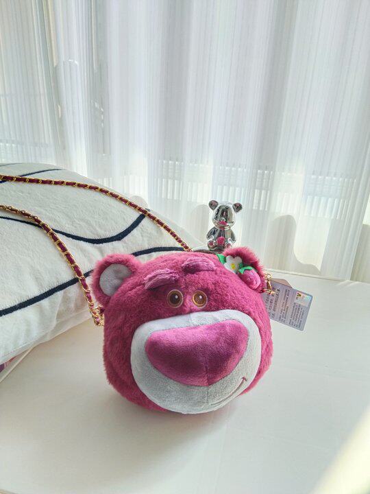 ストロベリーベア チェーンバッグ