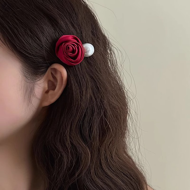 赤い真珠のバラ