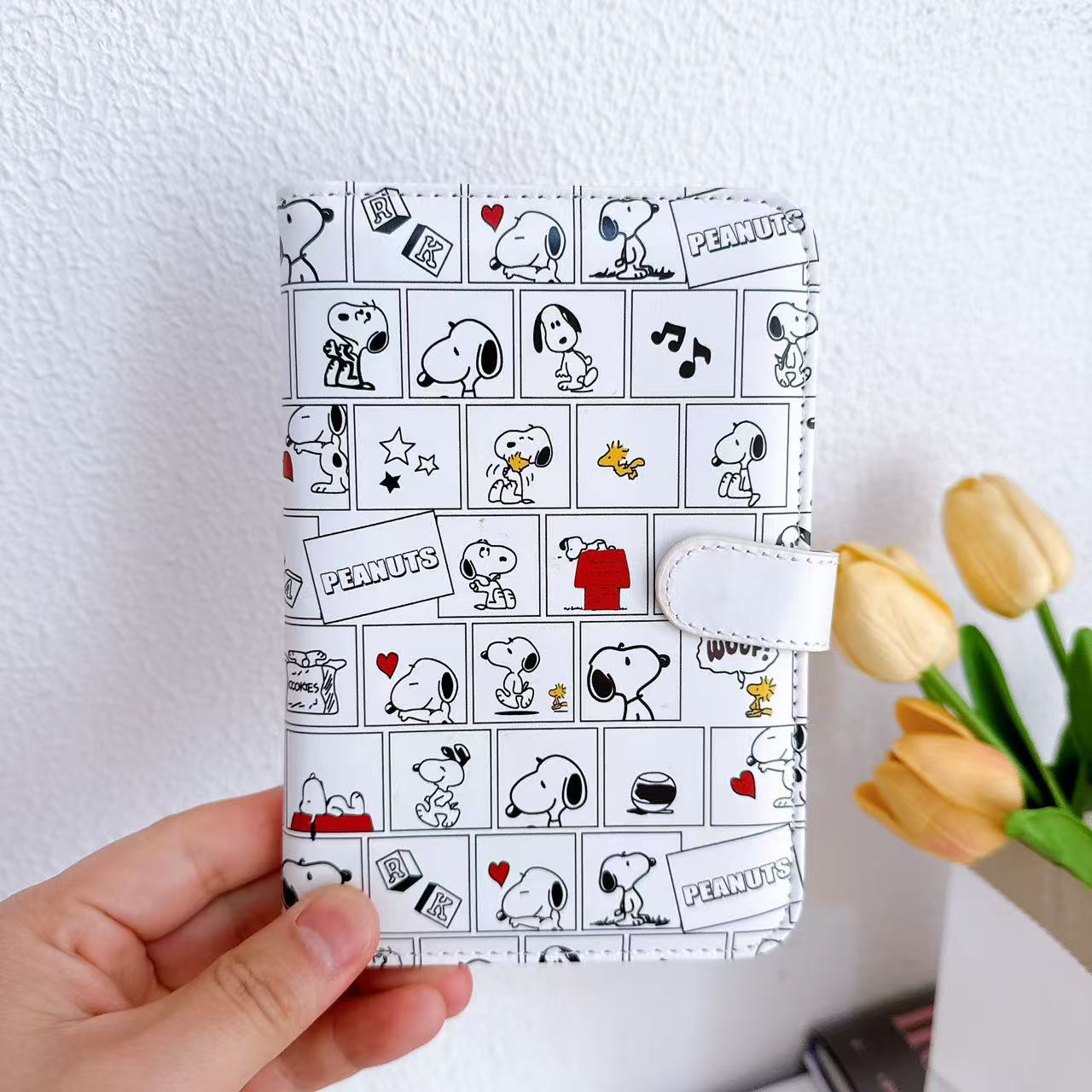 チェック柄スヌーピーパスポートホルダー