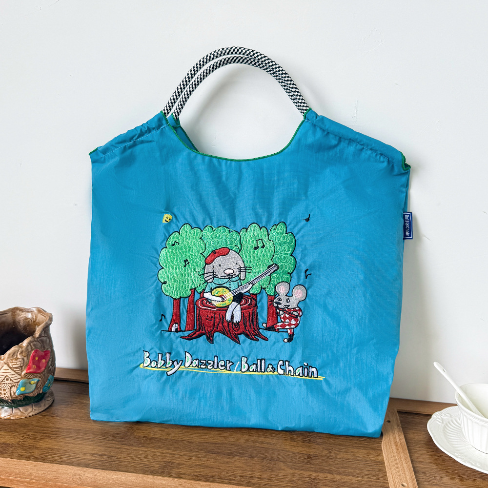 ブルーミュージックの森