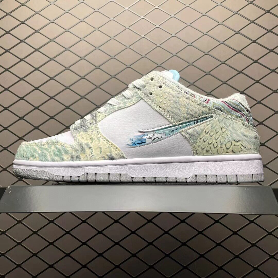 DUNK イヤー オブ ザ ドラゴン リミテッド