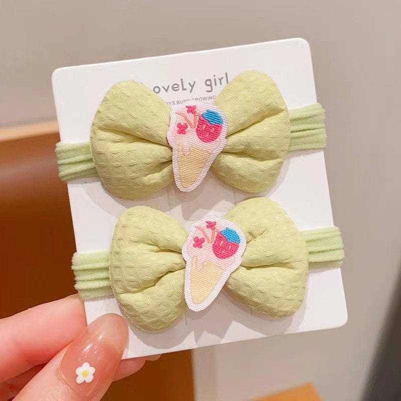 0145-6 # 緑のアイスクリームのペア