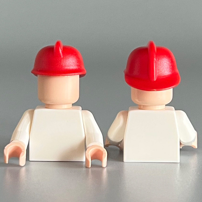 3834—ファイヤーハットレッド