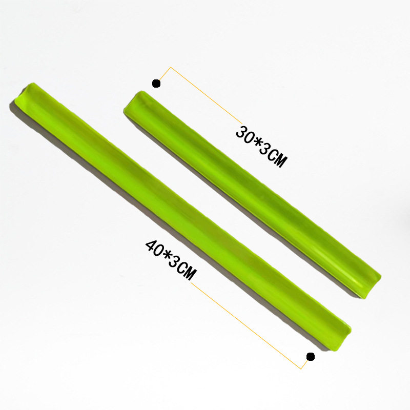 黄偏緑 * 30*3CM * PVC、鋼板