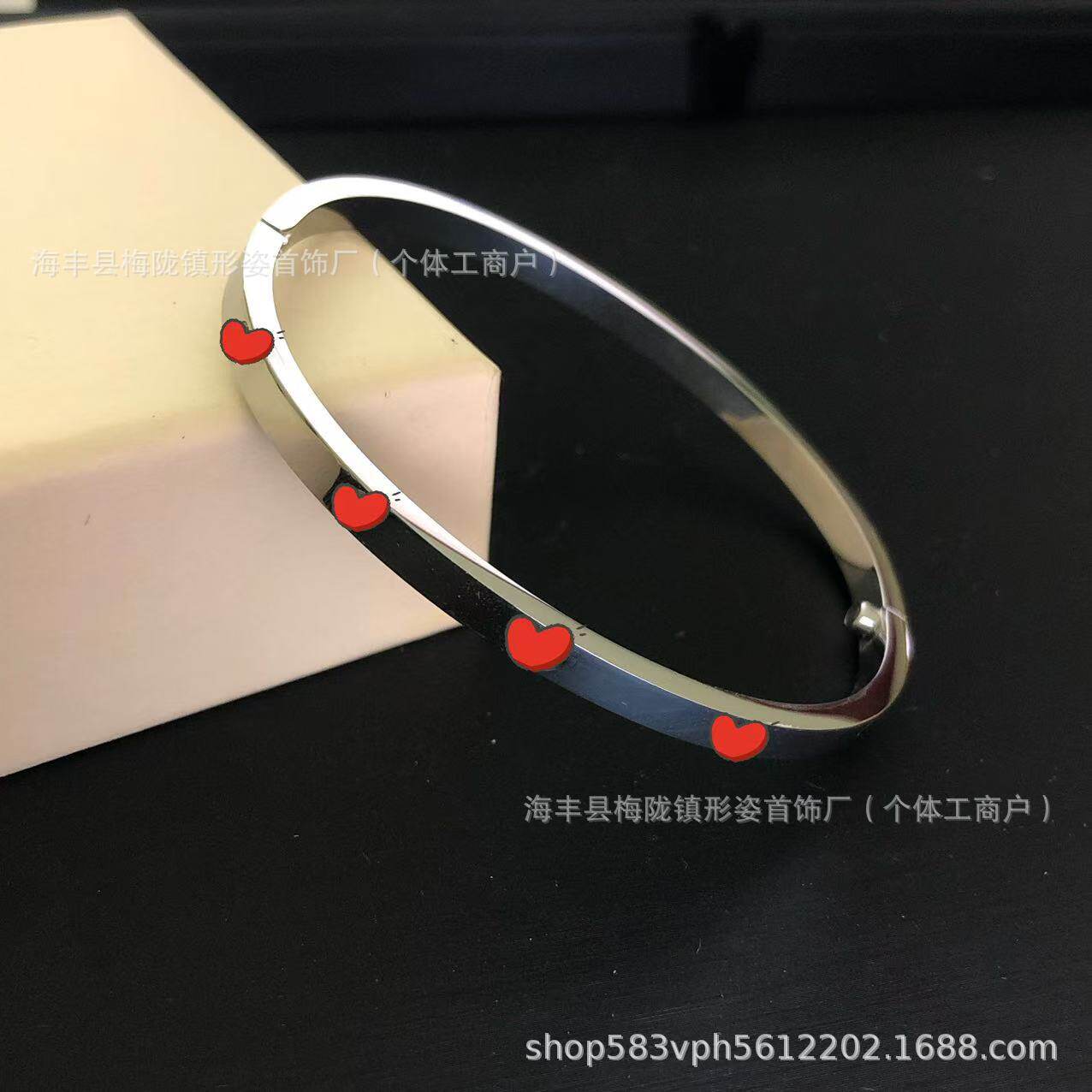 ダイヤモンドなしのホワイトゴールドナローバージョン