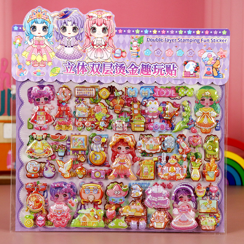 25人の女の子がドレスアップ