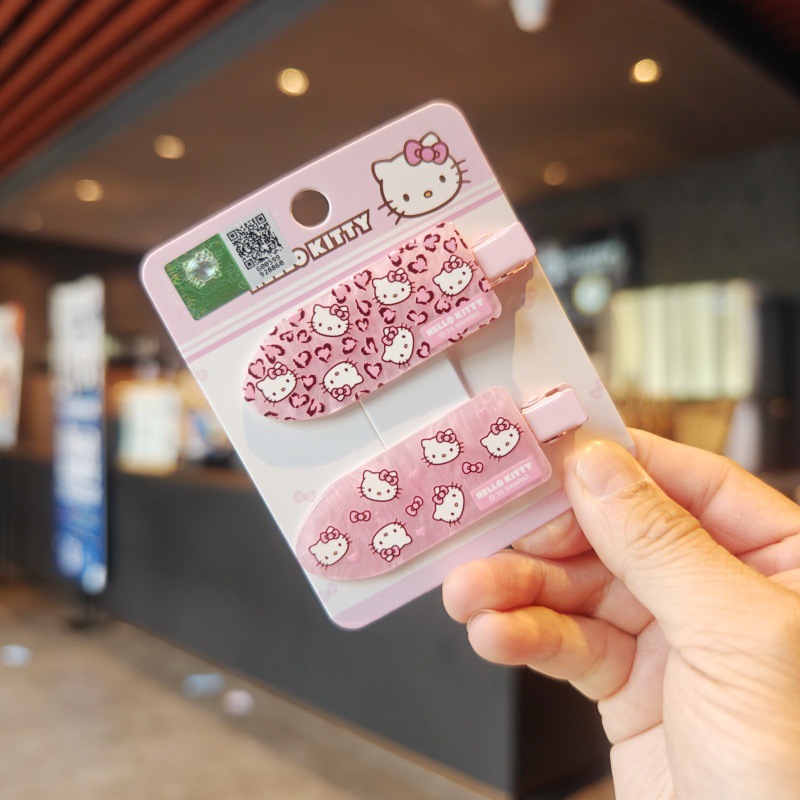 ヒョウ柄+リボン