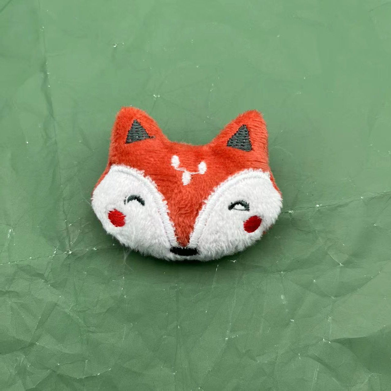 アカギツネ【ブローチ】