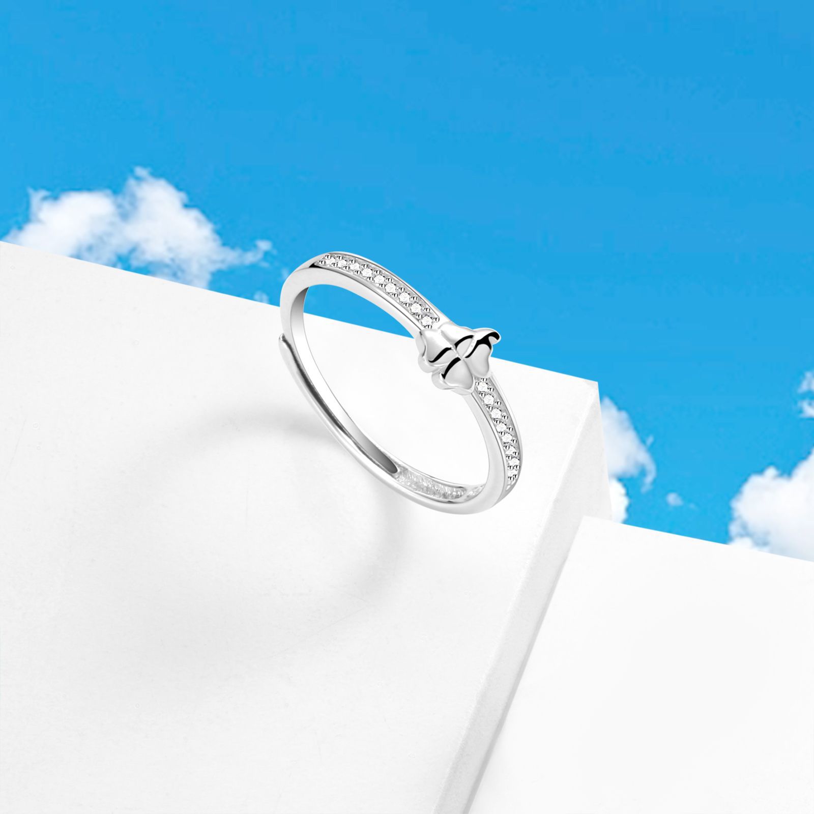 クローバー (女性リング)