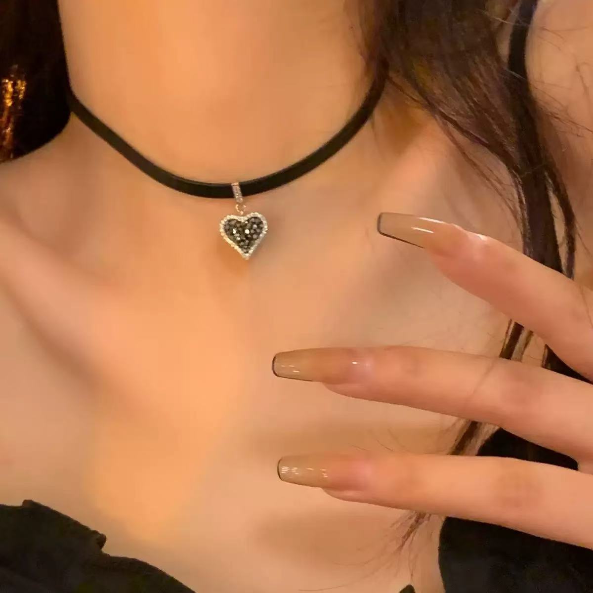 愛のネックレス