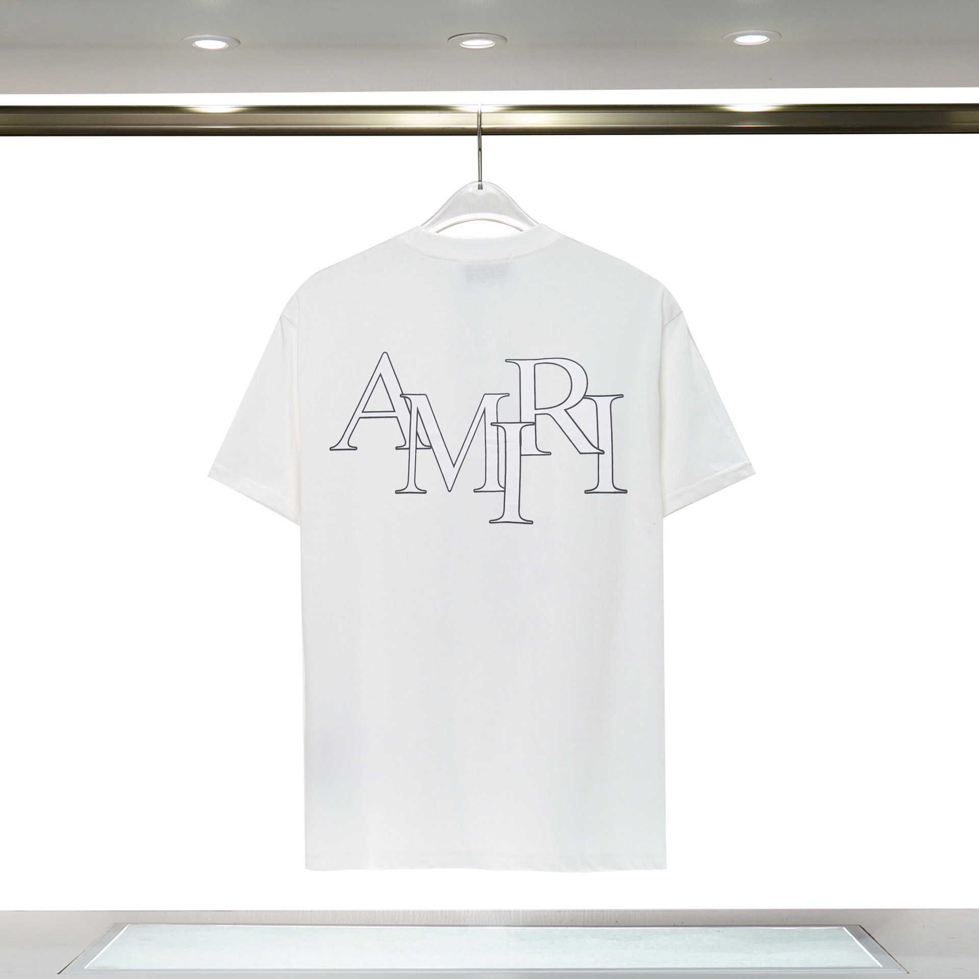 Y33・文字ロゴ・白