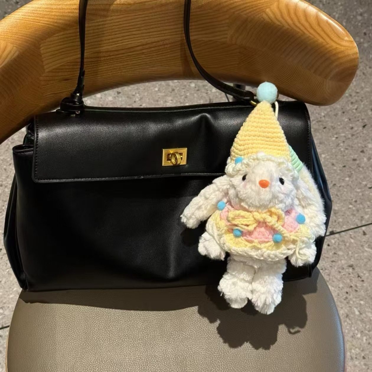 誕生日ウサギ---ハンドロープスタイル(チークなし)