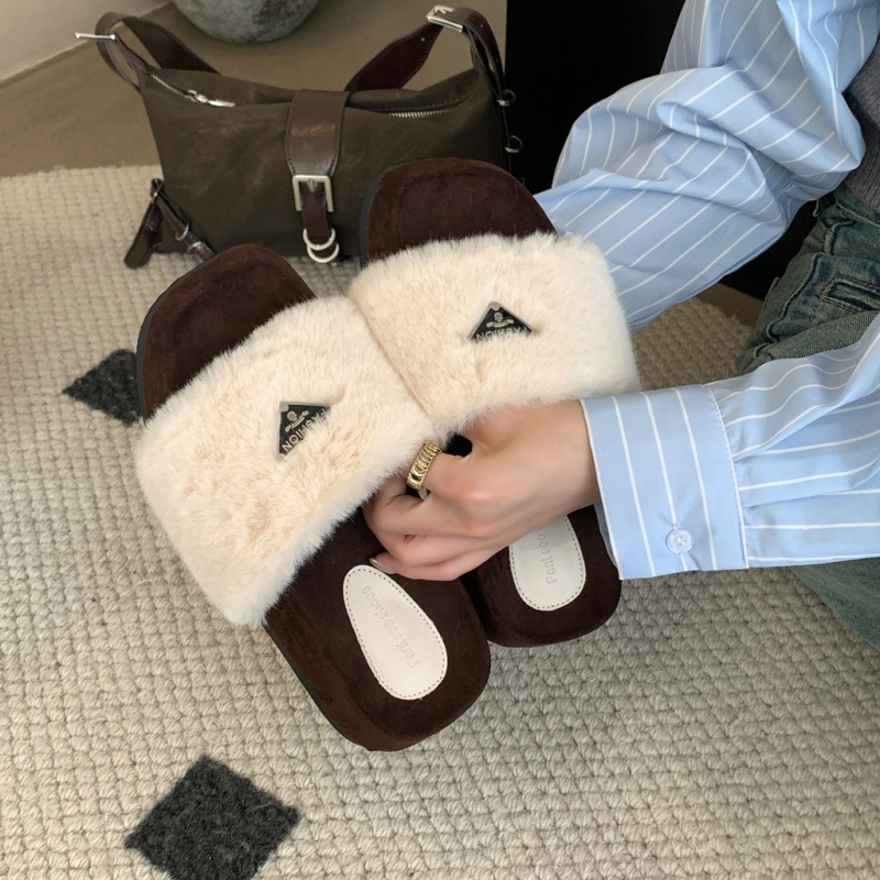 オフホワイト