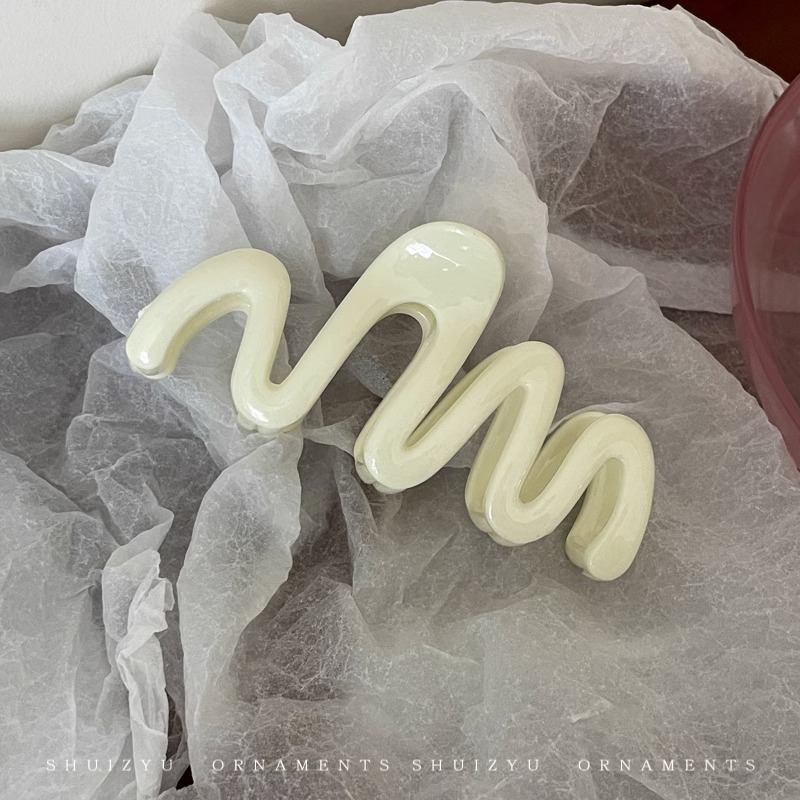 1 # ミルクホワイト