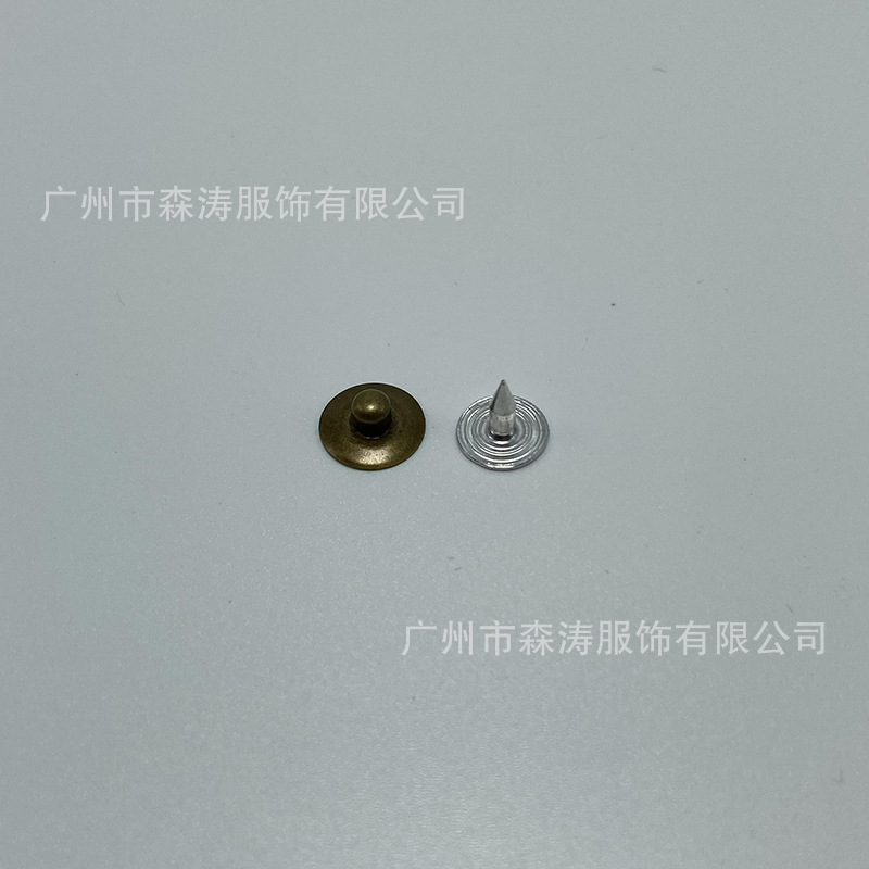 8mm*光沢凸ネイル*ブロンズカラー