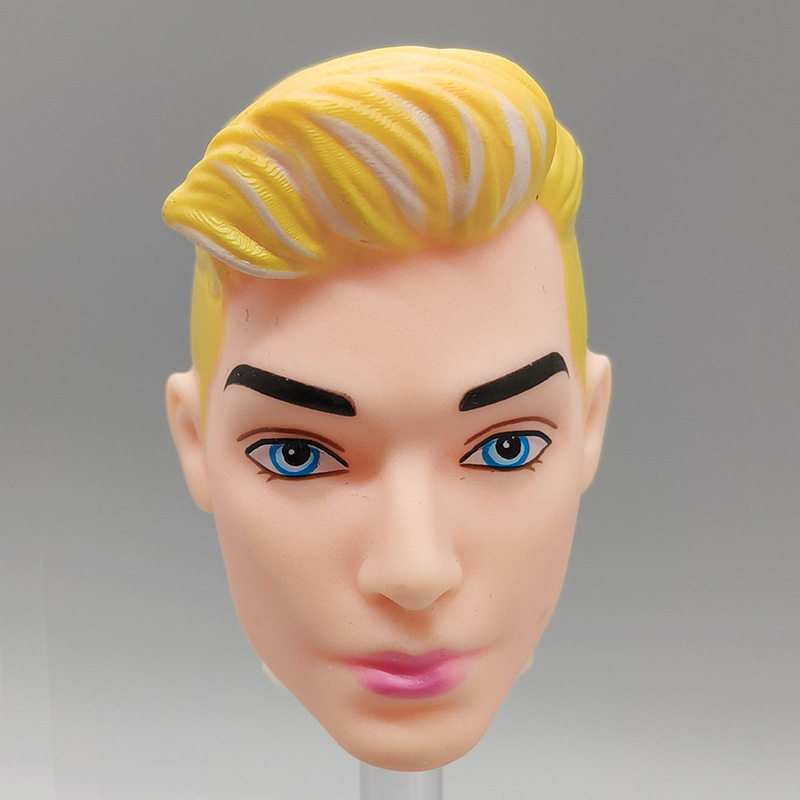 黄色の髪の色絵の男性の頭141104