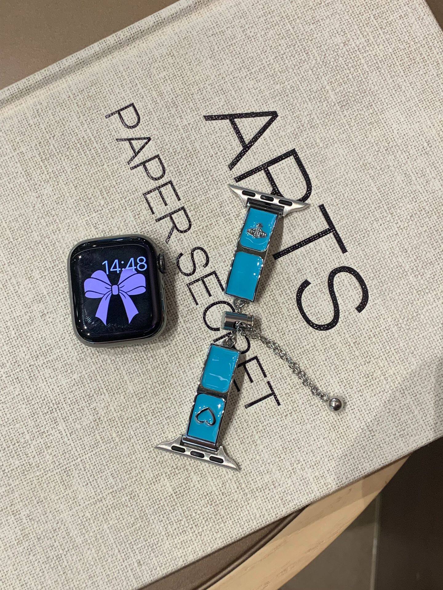 クリームブルー