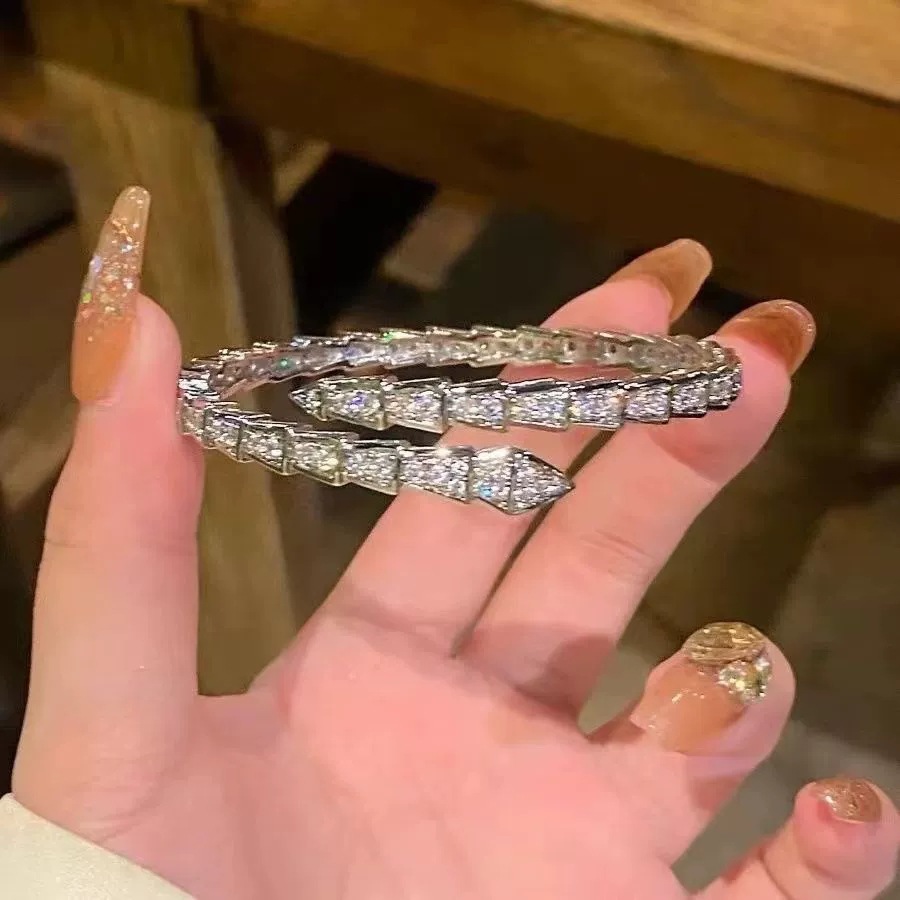 フルダイヤモンドシルバースネークボーンブレスレット