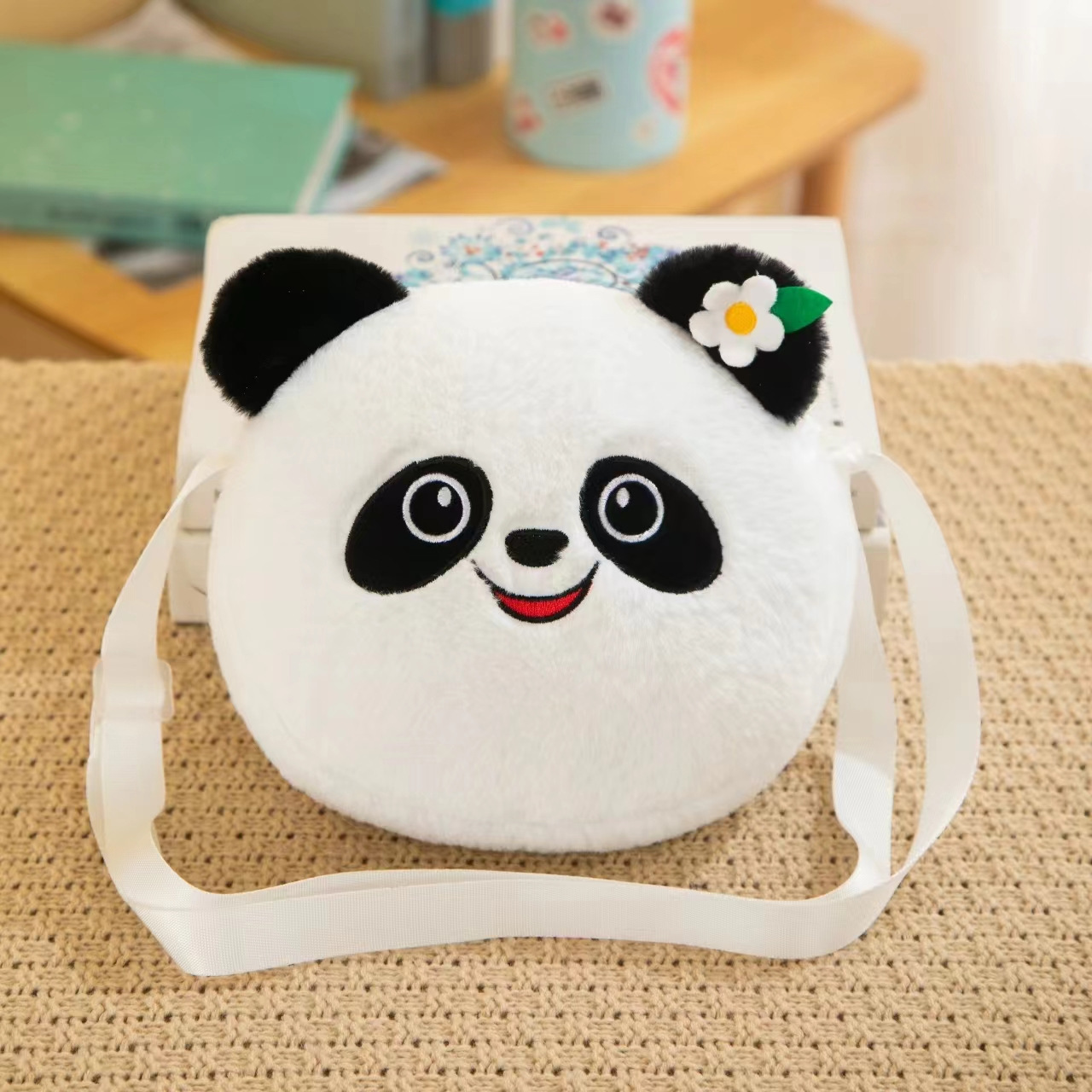 頭花パンダクロスボディバッグ
