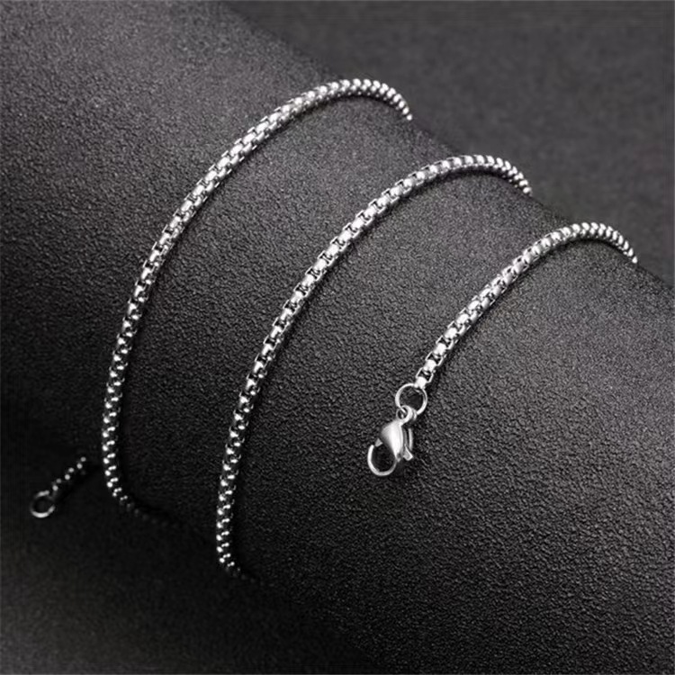 スチール色2.5mm * 60mm角真珠チェーン