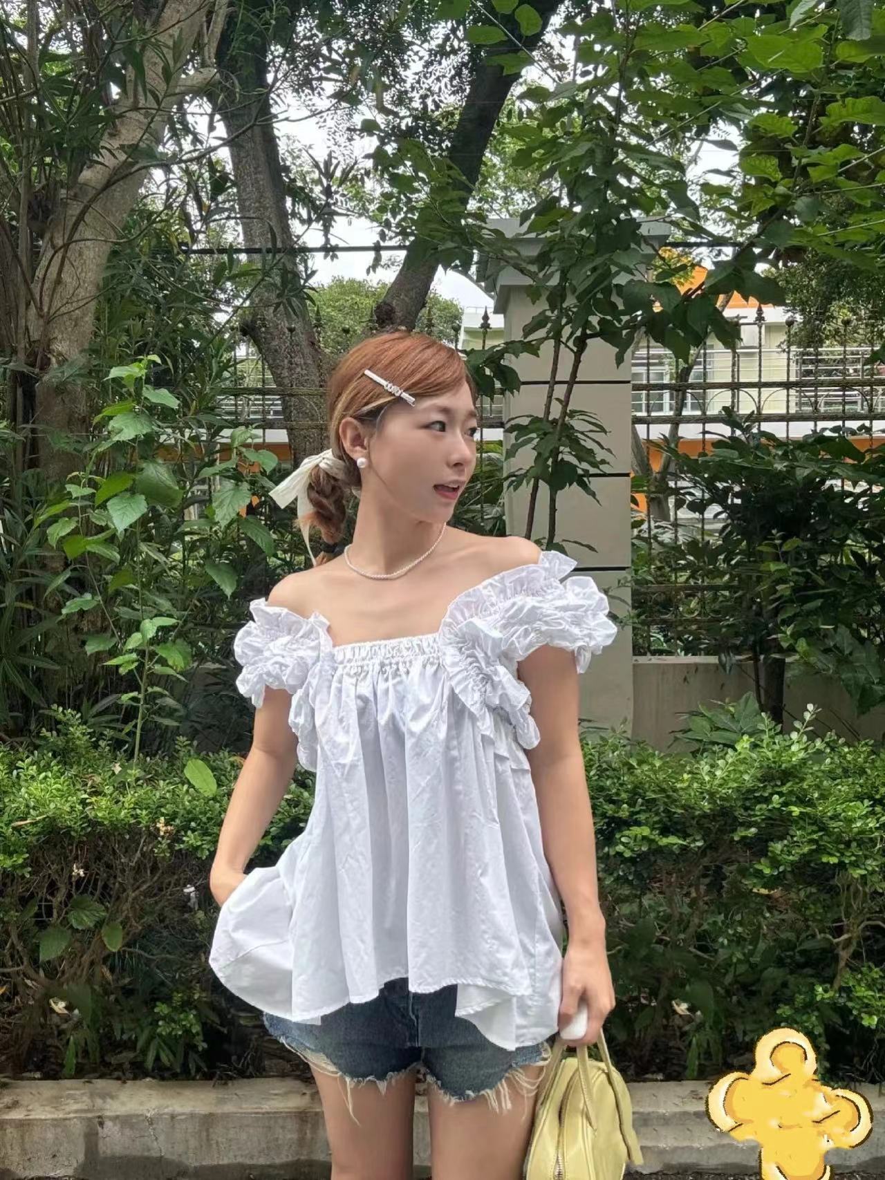 白い