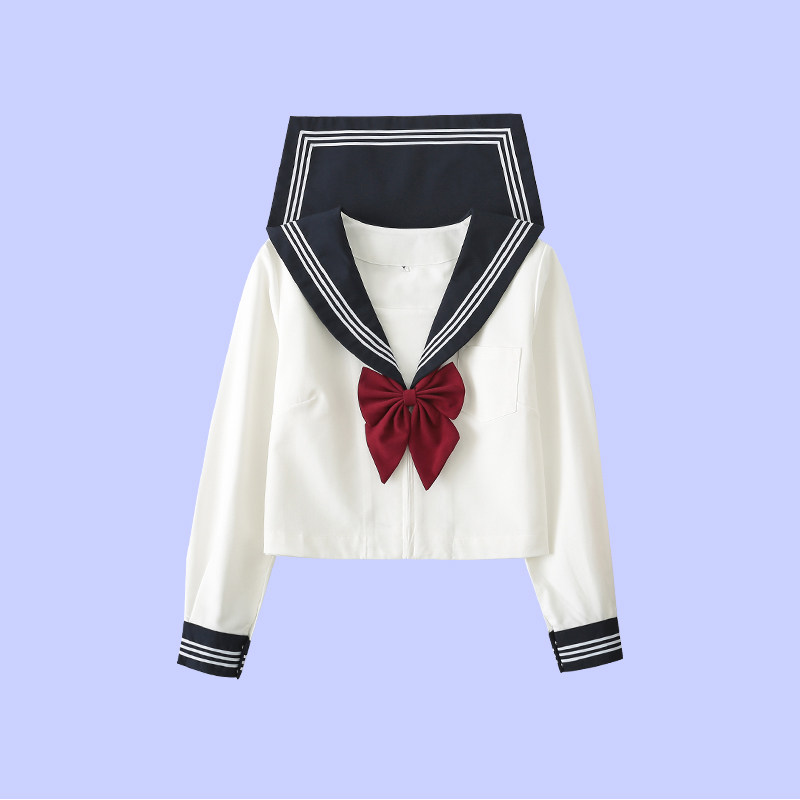 白のスリーピース長袖(バーガンディの蝶ネクタイ付き)