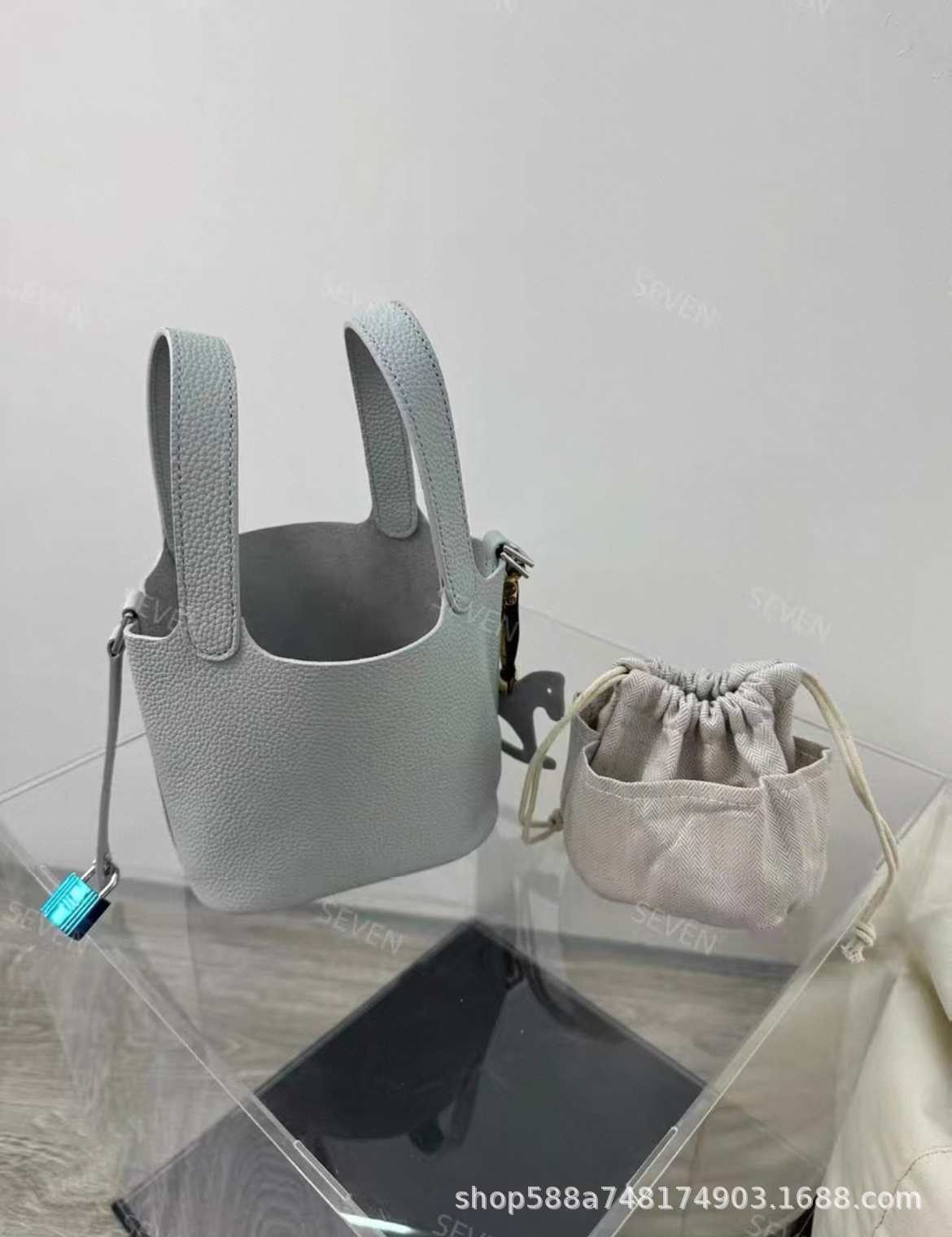 ホーリーグレイル ブルー ミニサイズ 14cm + 内ポケット、牛革の最初の層