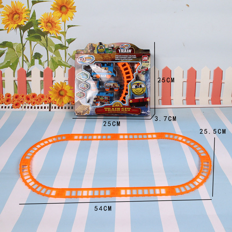 4本の笑顔の軌道車