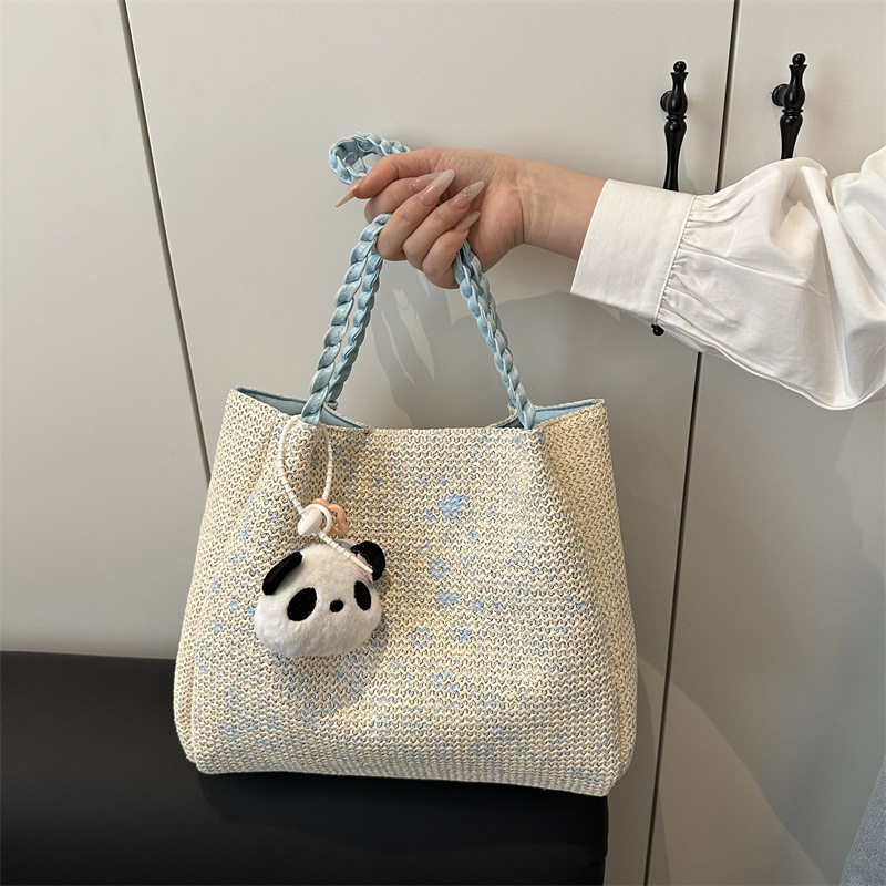 ブルー+ペンダント