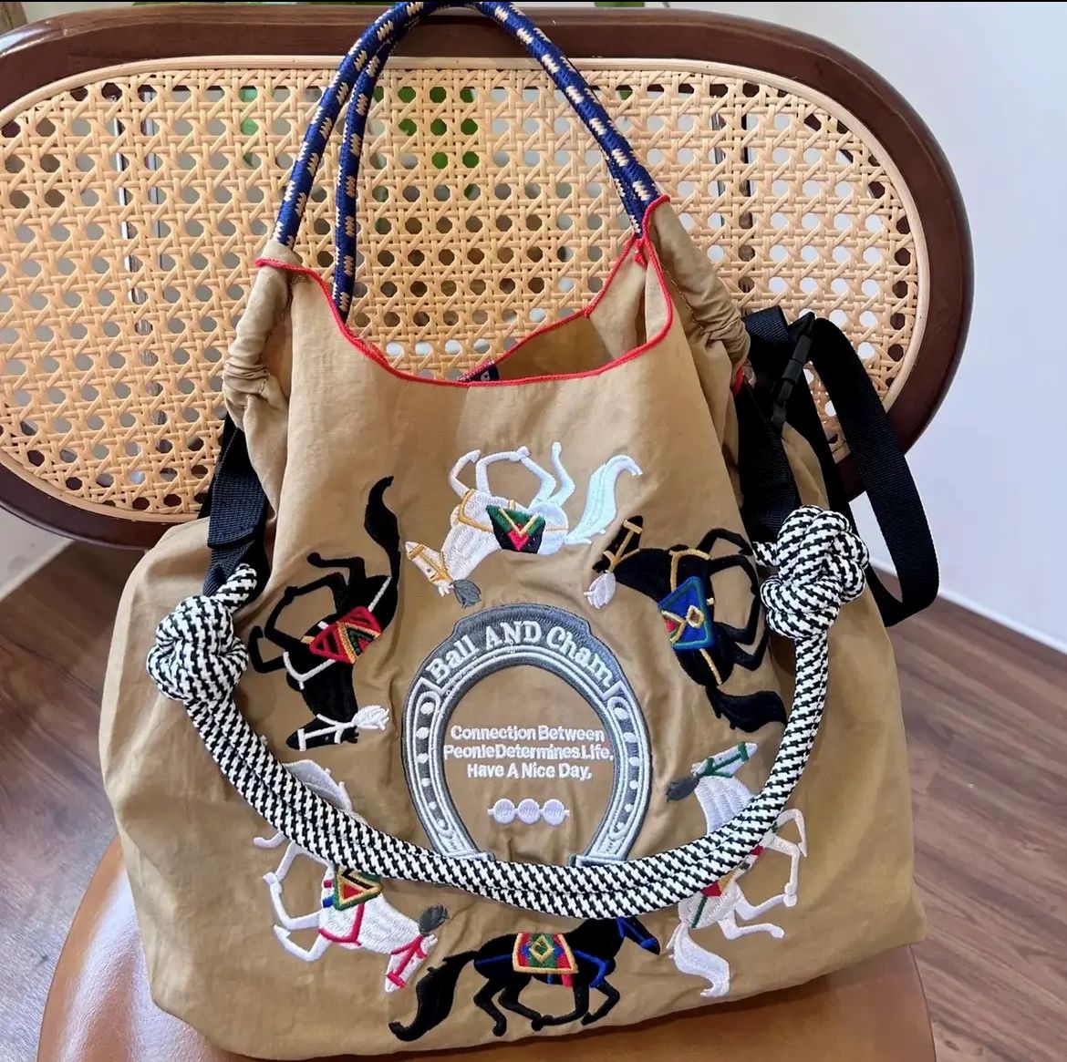 カーキ万里マ Mサイズ(ショルダーストラップ除く)