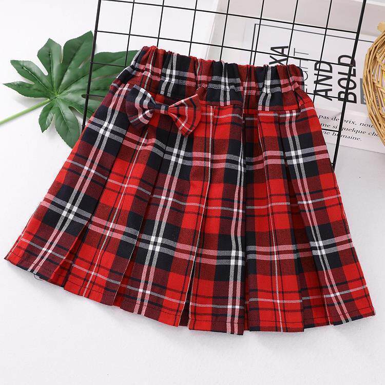 白のストライプと赤のチェック柄の学生服スカート