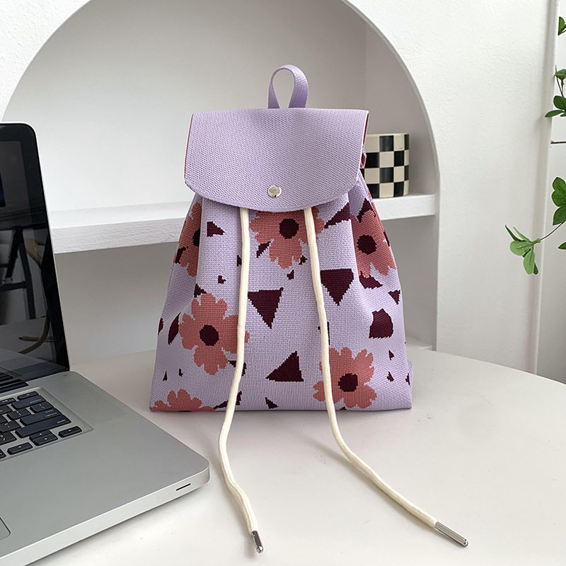 紫色の幾何学的な花