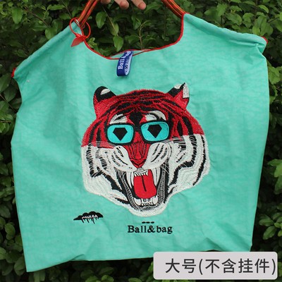 湖の青い虎虎生威