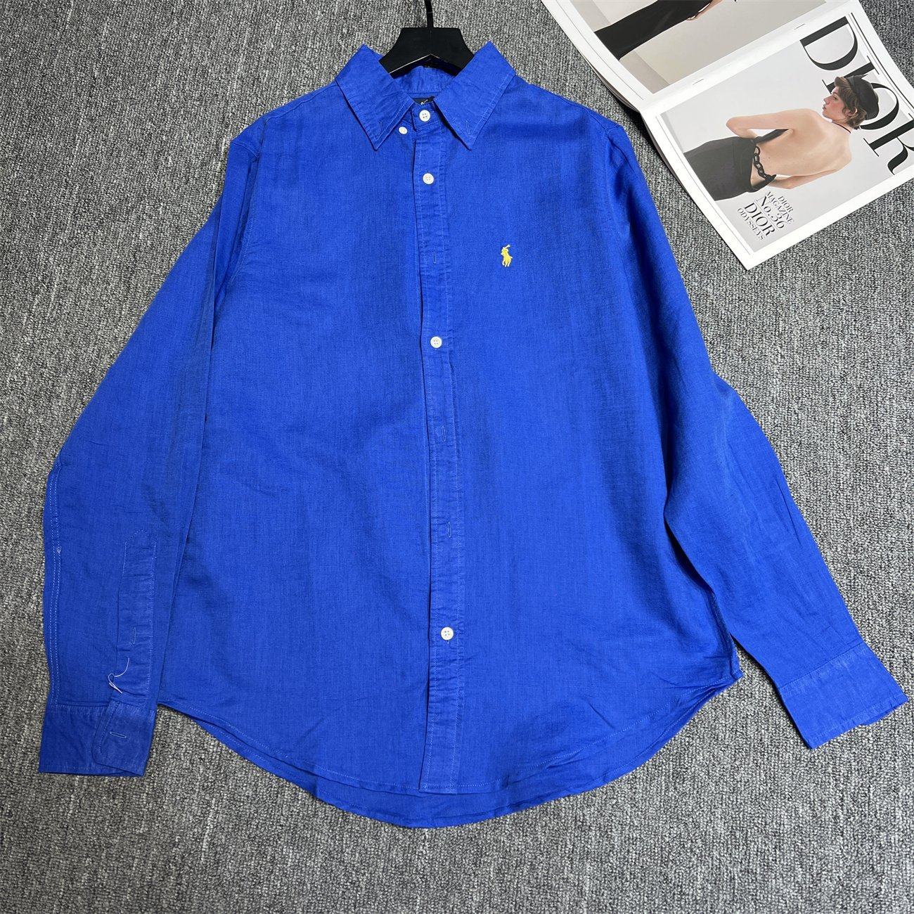 ロイヤルブルー