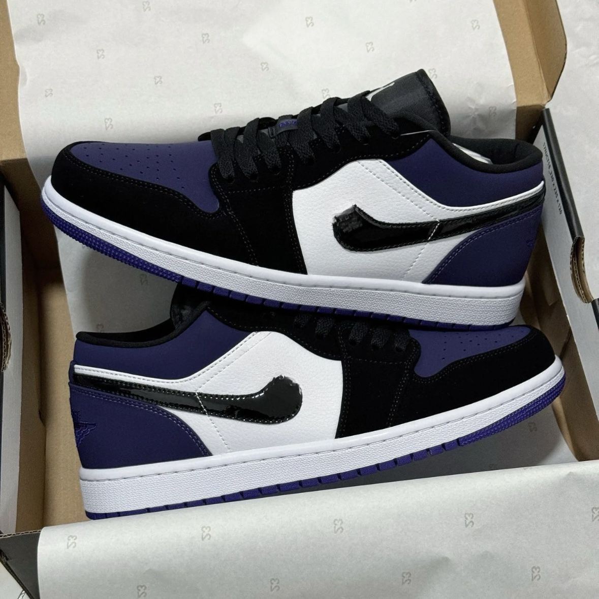 AJ ロートップ 黒と紫