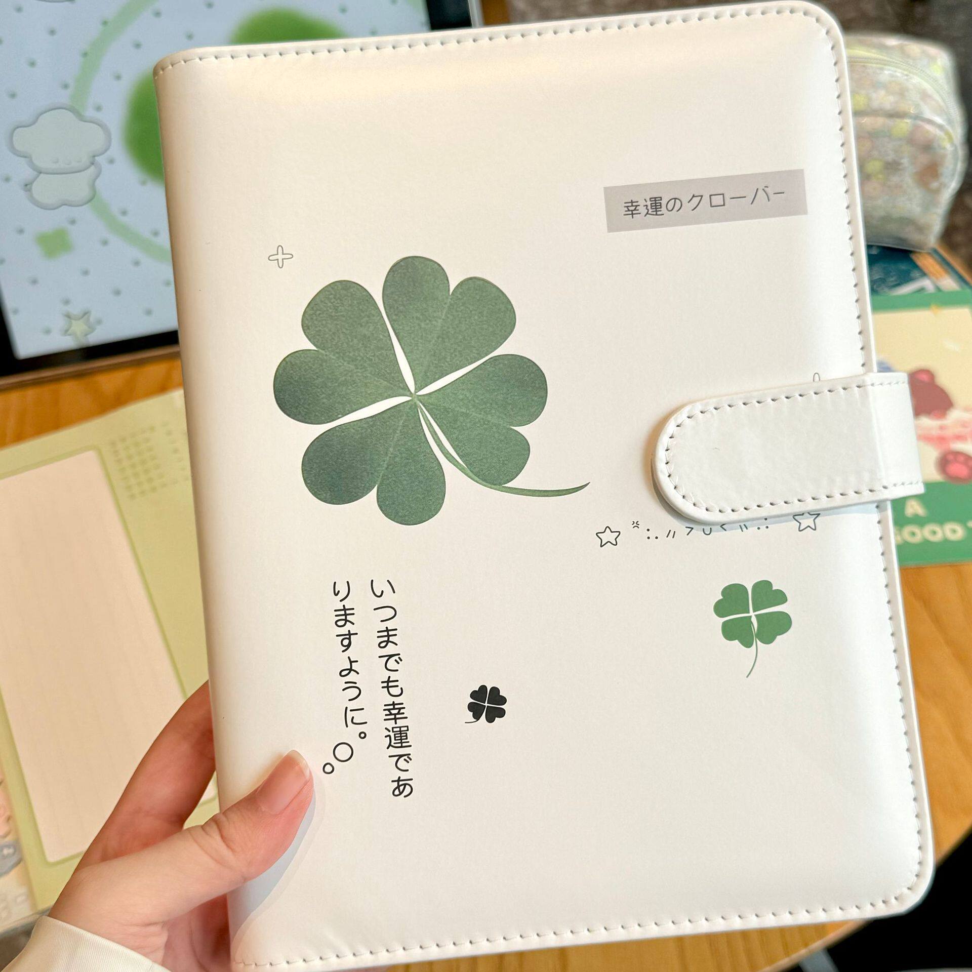 ʚ四つ葉のクローバー A5 レザー ブックɞ+横線 A5 リフィル 1 セット