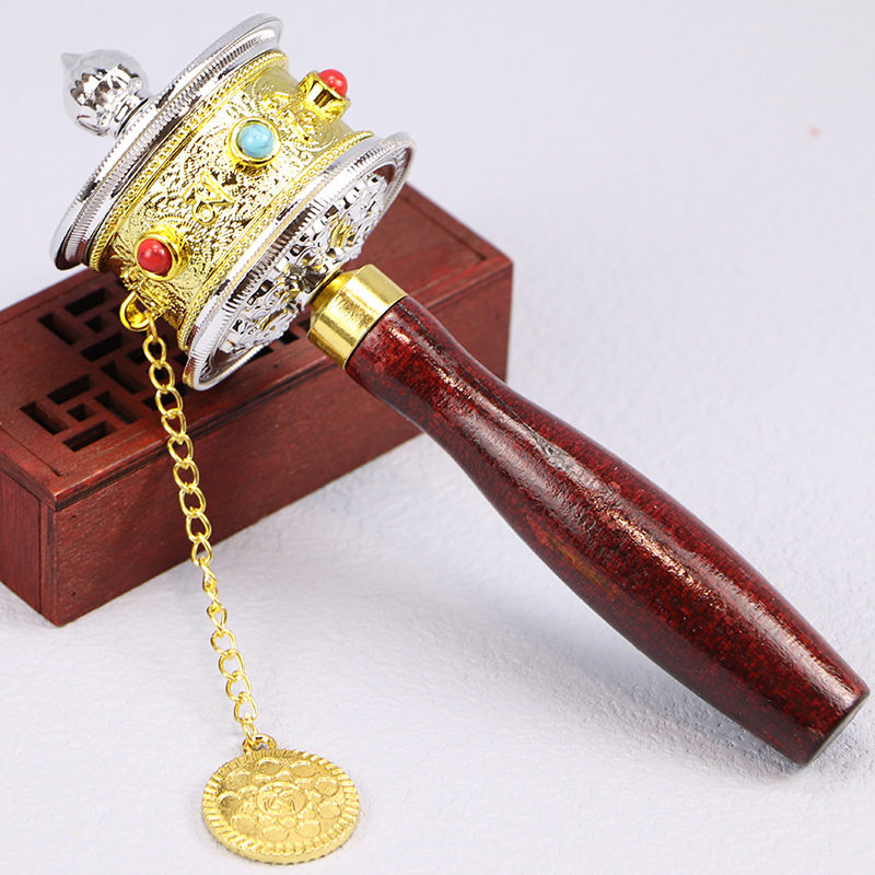 小さな真ん中のゴールド