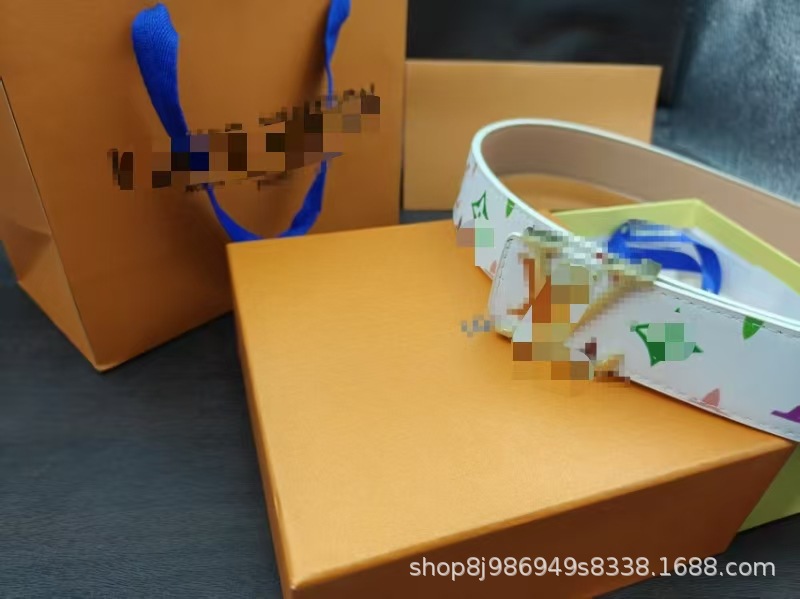 ホワイトカラーフラワーゴールドバックル