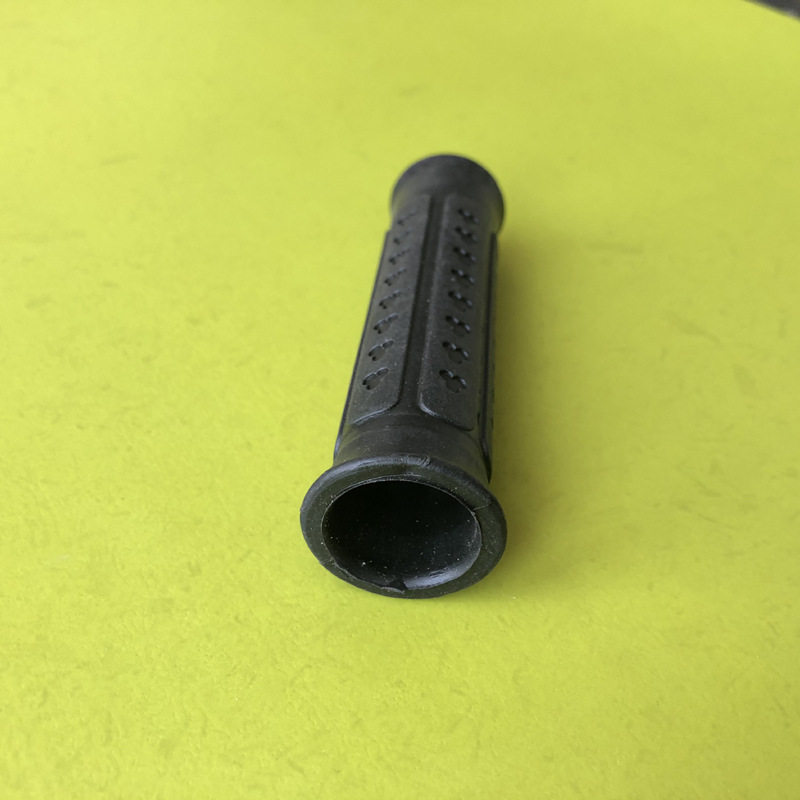 内径22mm、長さ100mmのグリップ