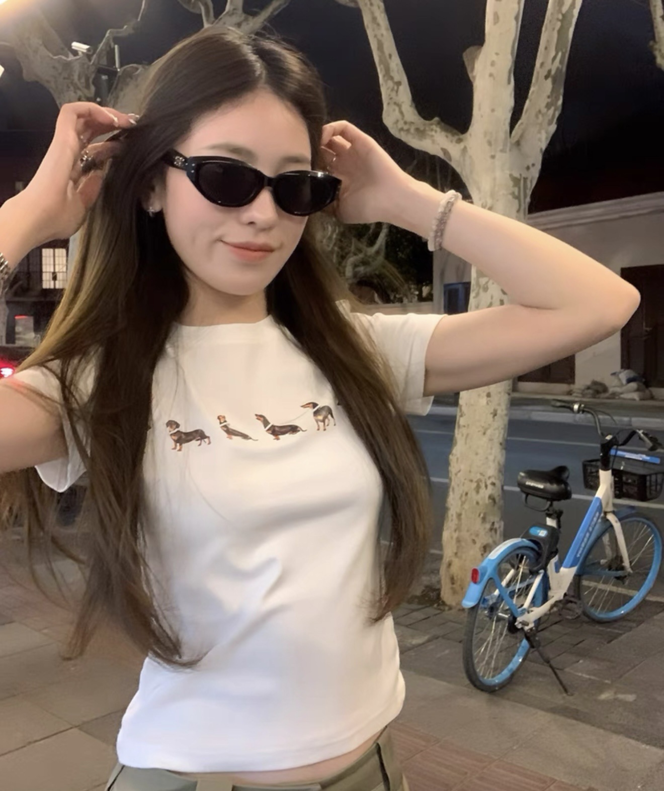 白