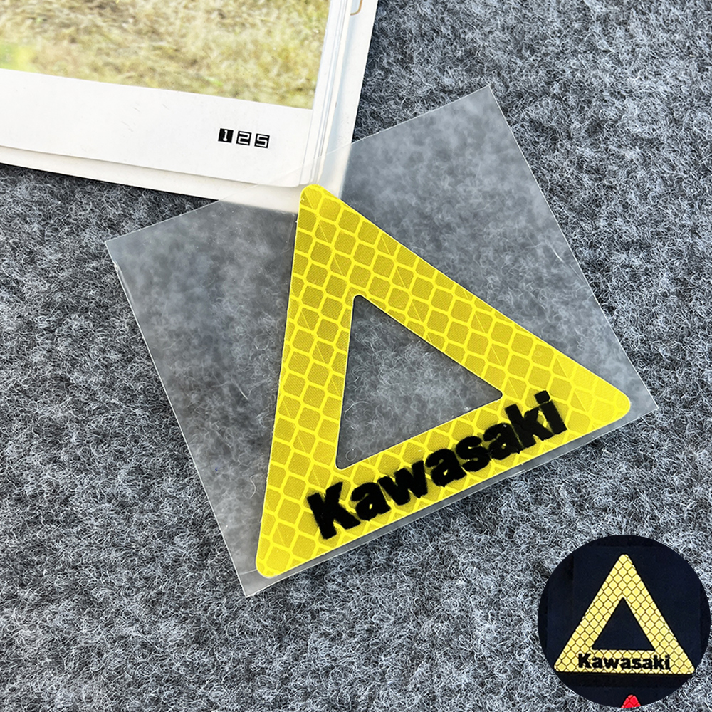Kawasaki 明るい黄色の三角ステッカー [7×6.2cm]
