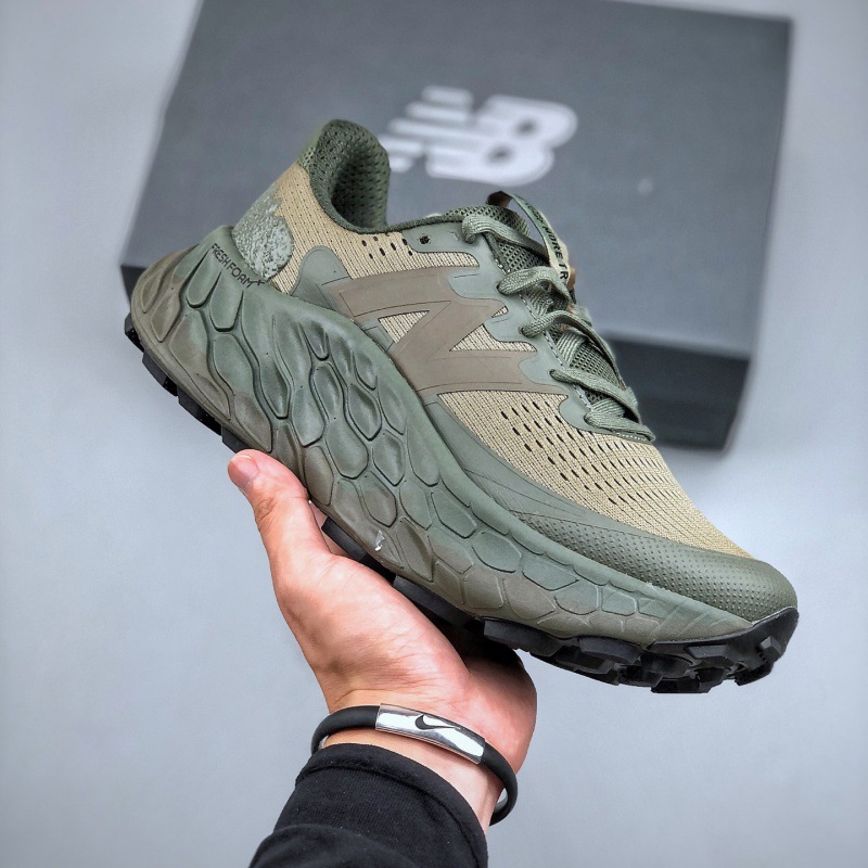 NB V3 ミリタリーグリーン