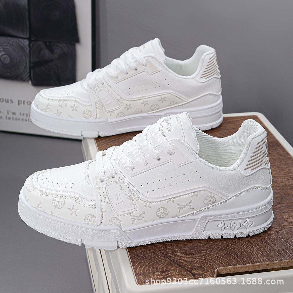 クリームホワイト