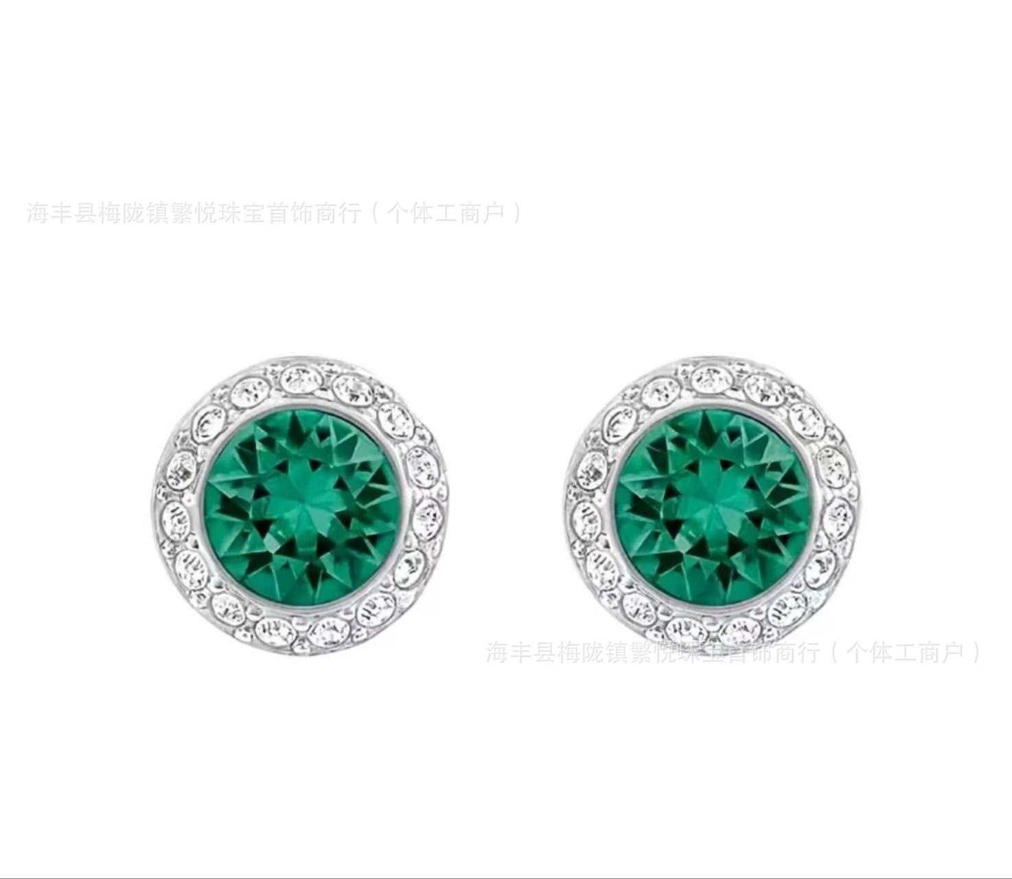 グリーン クリスタル ローマン スタッド ピアス