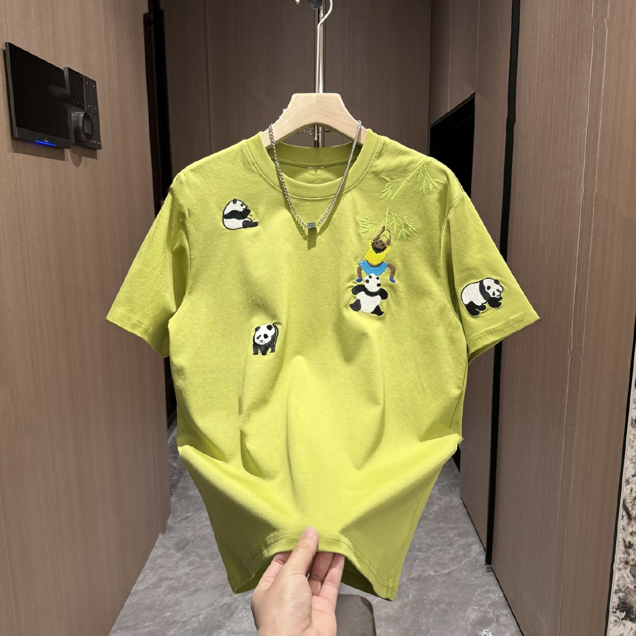 蛍光緑