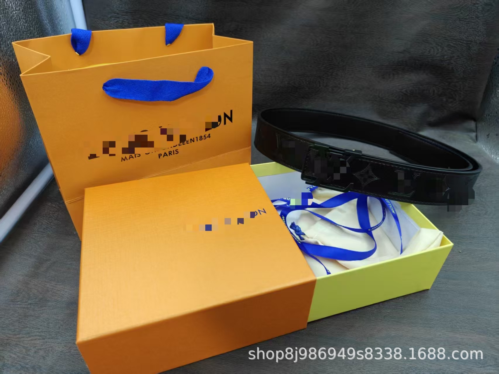 ブラックプリントブラックバックル