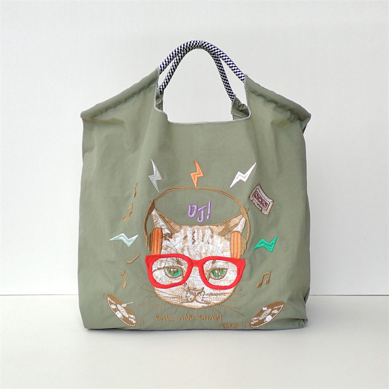 【刺繍金】グレーフラッシュ猫