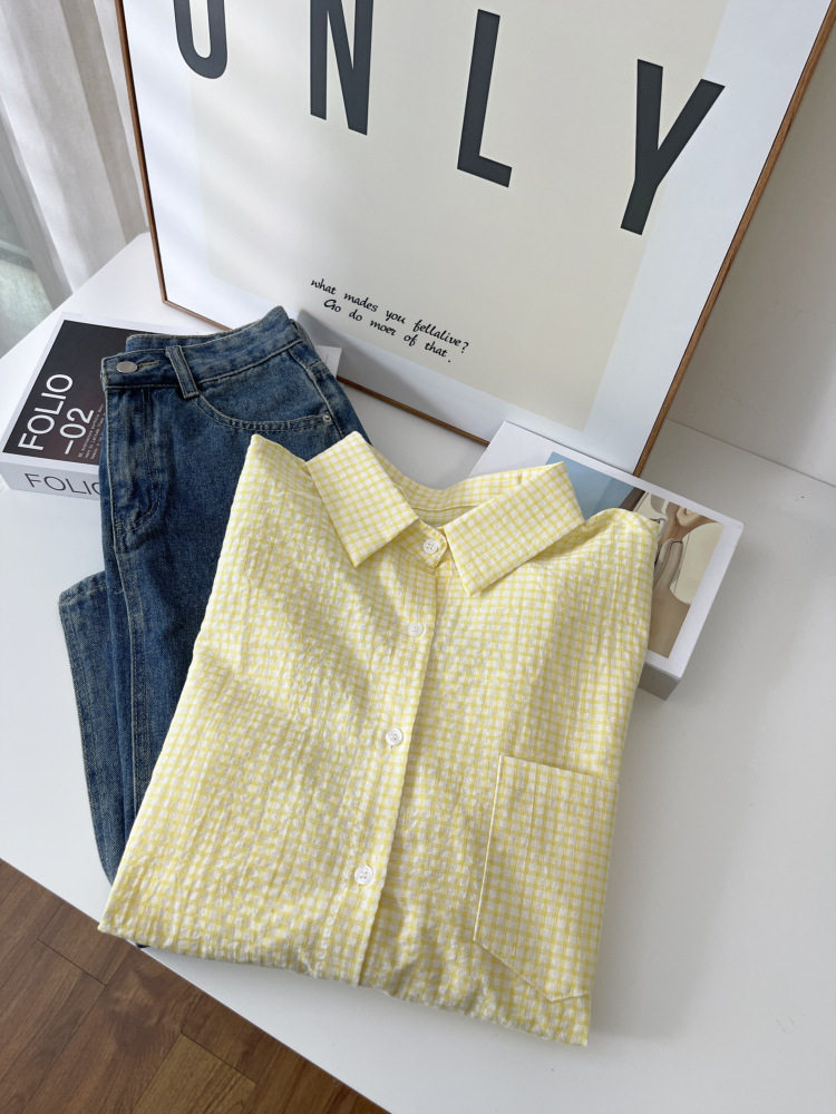 黄色のグリッド