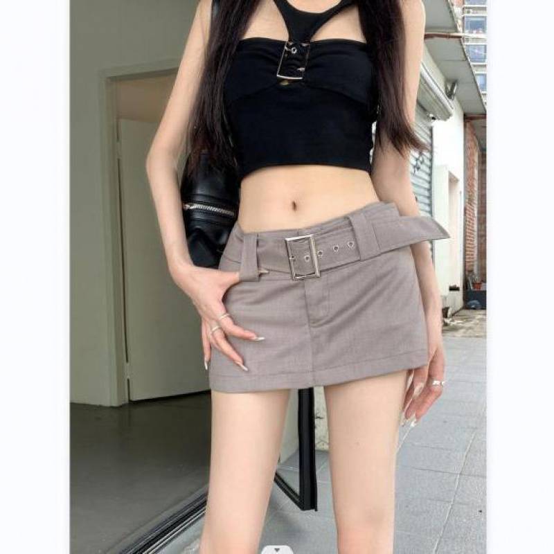 ライトグレー